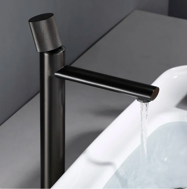 Knurled Handle Swivel Mixer Black mat